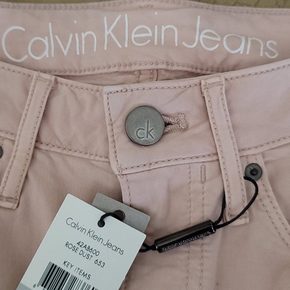 Calvin Klein Jeans - Picture 9 of 9